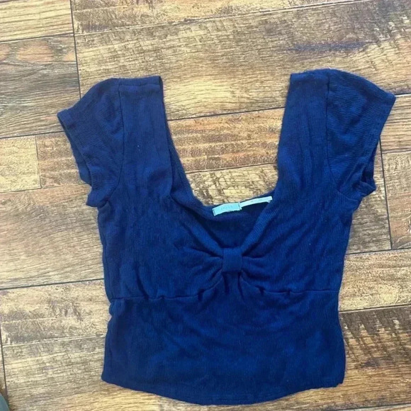 Kimchi Blue Navy Blue crop Top M NWOT - Picture 6 of 8